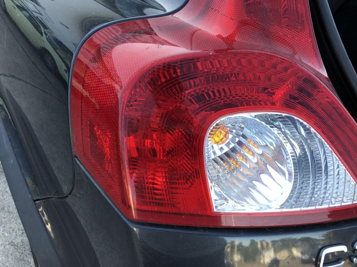 Volvo C30 Typ M R&uuml;ckleuchte links R&uuml;cklicht Heckleuchte kleiner Schaden