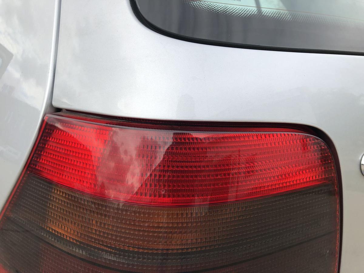 VW Golf 4 1J IV Rückleuchte links Heckleuchte Rücklicht Schlusslicht rot schwarz