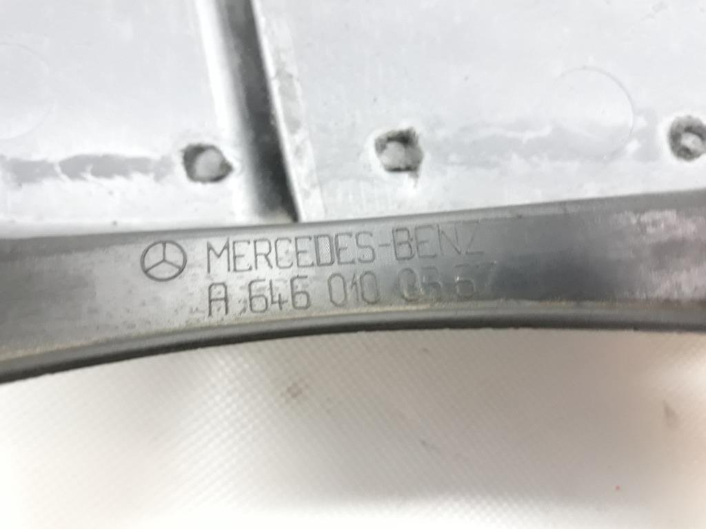 Mercedes E Klasse W211 Motorabdeckung 2,2CDI 100kw 646961 BJ2005
