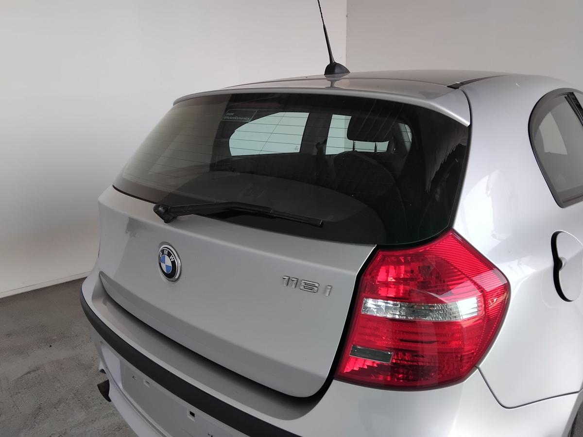 BMW 1er E81 Heckklappe titansilbermetallic 354 inkl. Scheibe 3-Türer BJ2008