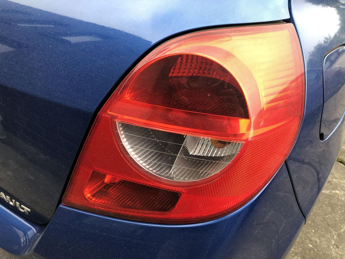 Renault Clio 3 Typ BR R&uuml;ckleuchte rechts R&uuml;cklicht Heckleuchte 3 und 5 t&uuml;rer