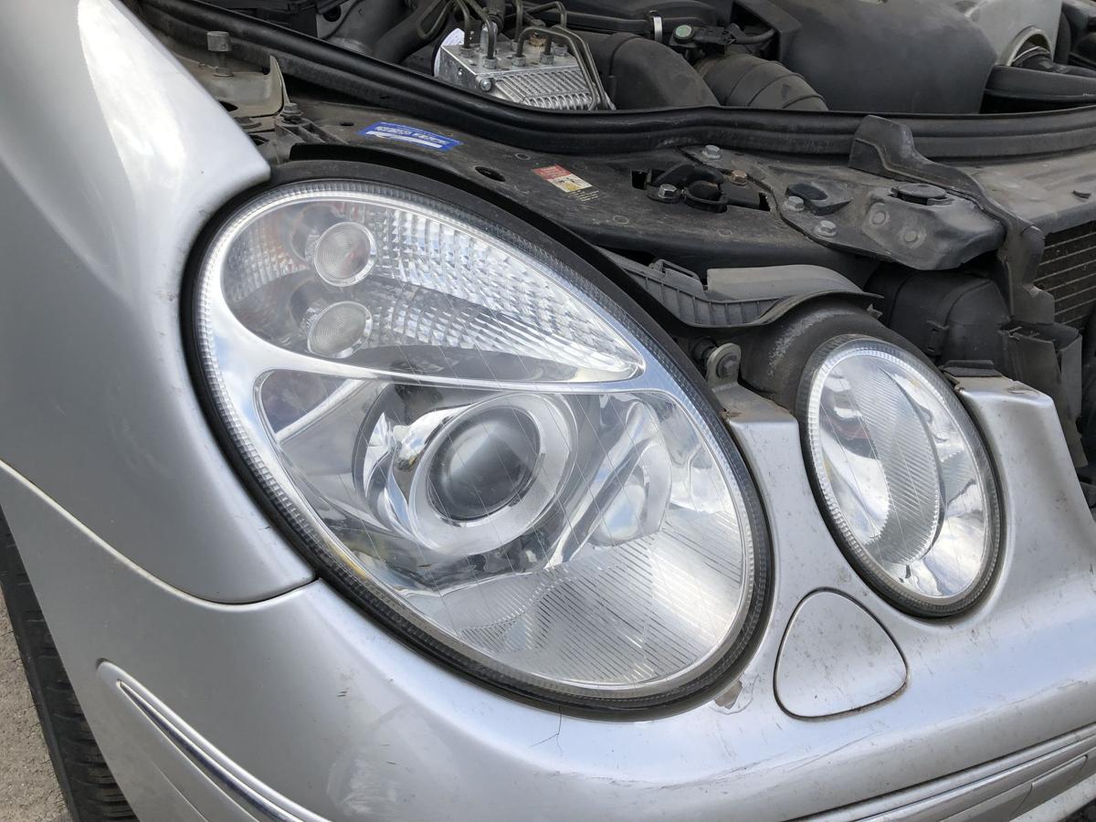 Mercedes E Klasse W211 Limo Scheinwerfer rechts Xenon Frontscheinwerfer Lampe
