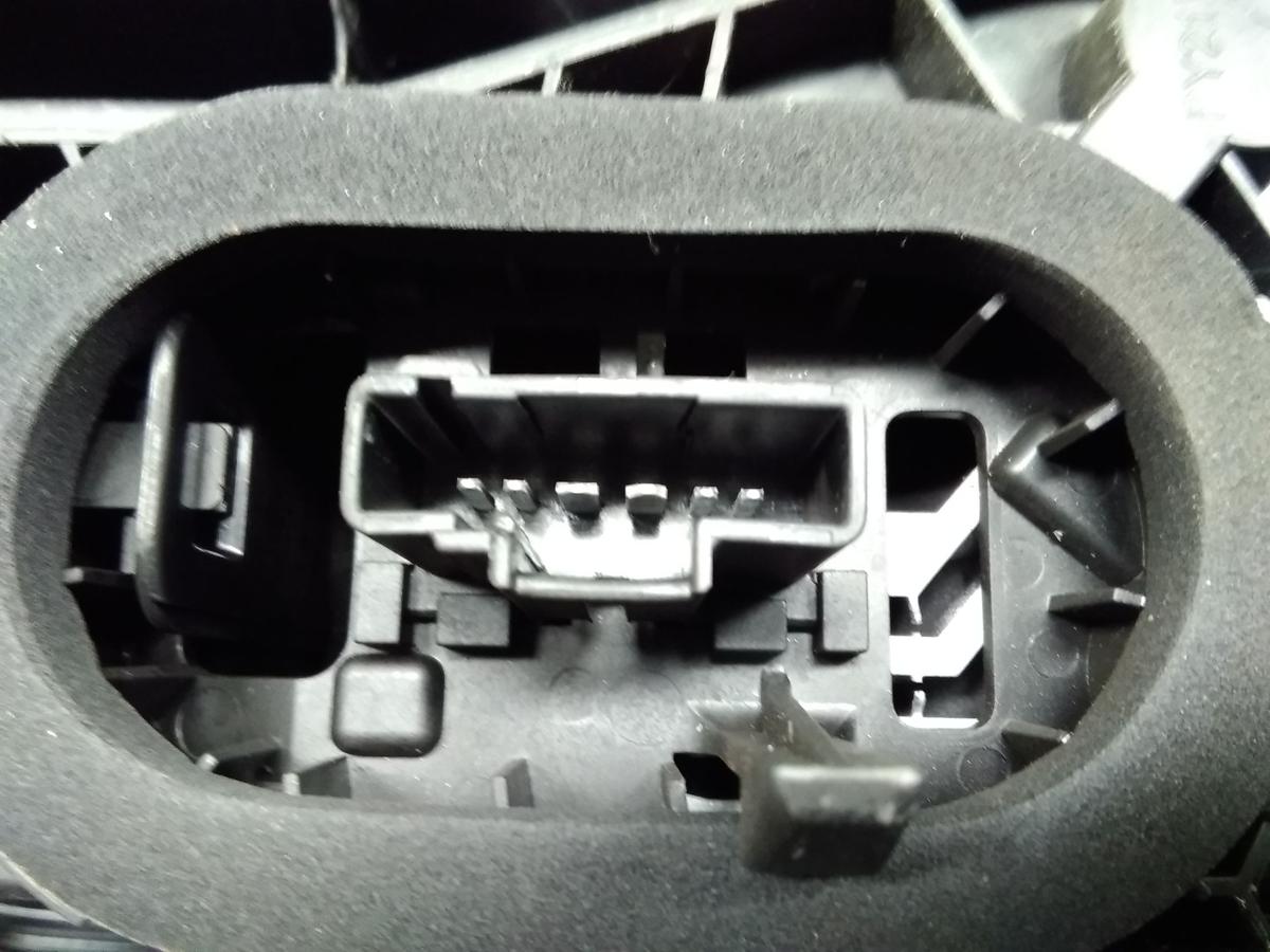 Opel Vivaro C original R&uuml;ckleuchte Heckleuchte links 9808243180 BJ2022