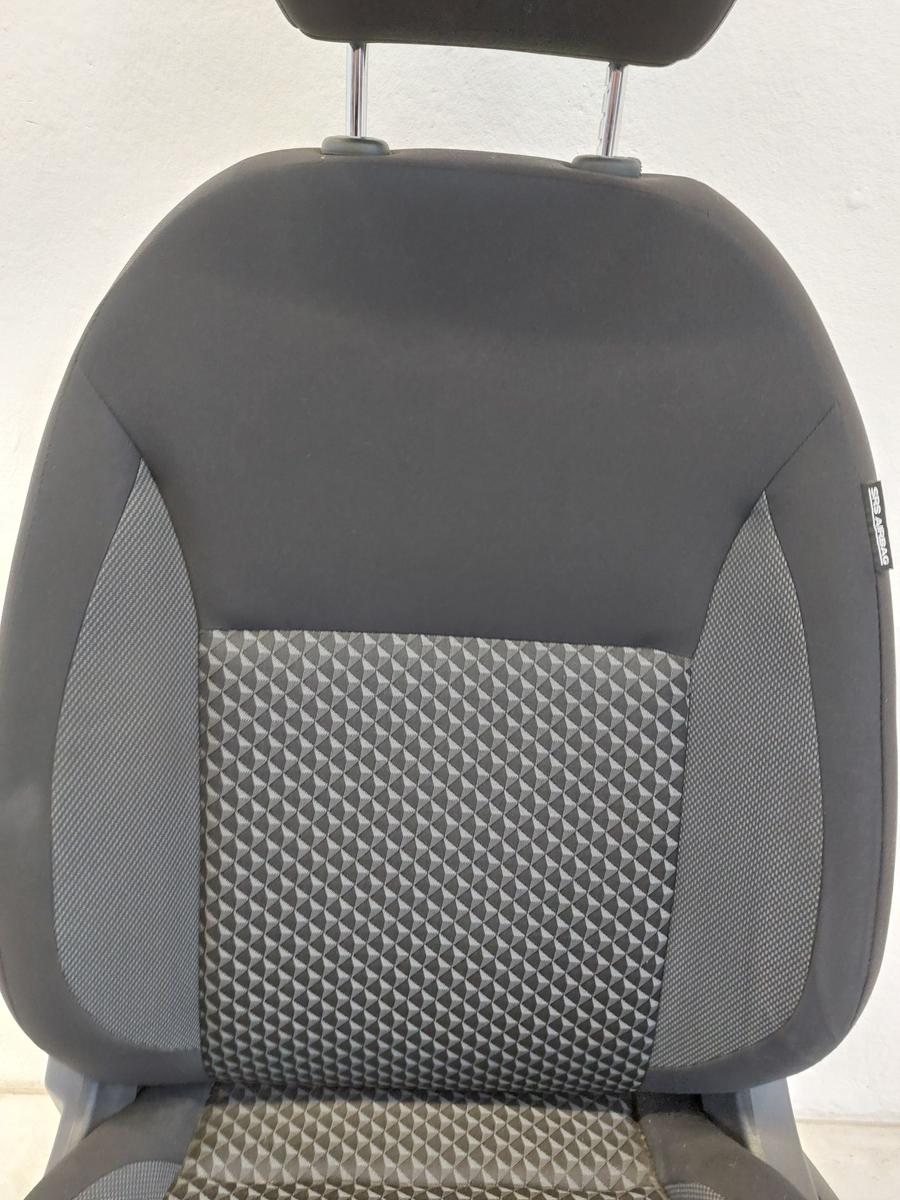 Nissan Micra K14 Sitz vorn links Fahrersitz Stoff Autositz mit Heizung OEM