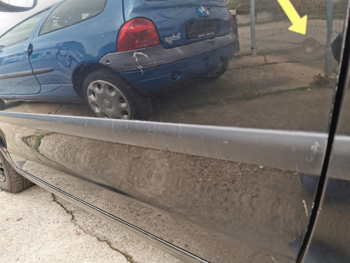 VW Polo 9N1 Beifahrertür Tür Autotür vorn links Roh L041 Brillantschwarz 3türig