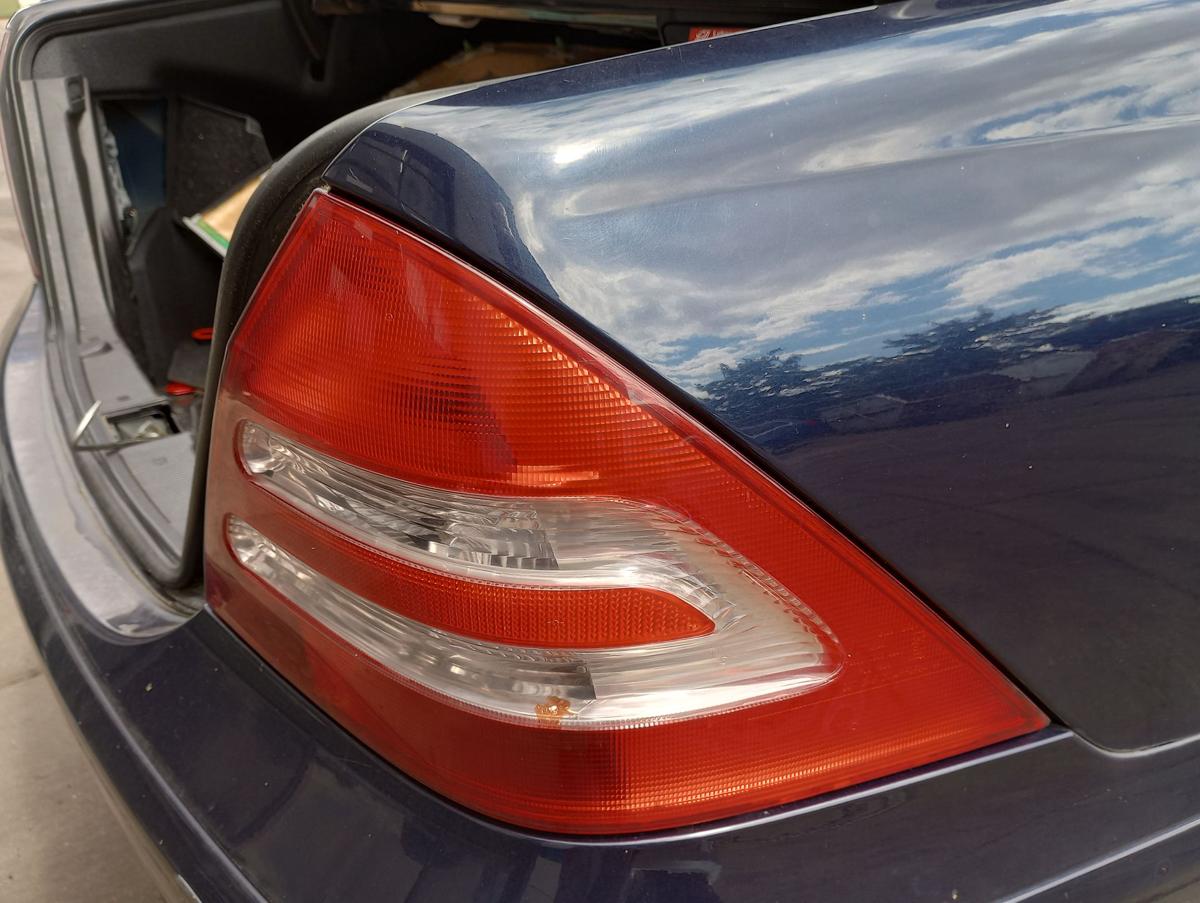 Mercedes W203 original Rückleuchte rechts Heck Schluss Licht Bj 2000