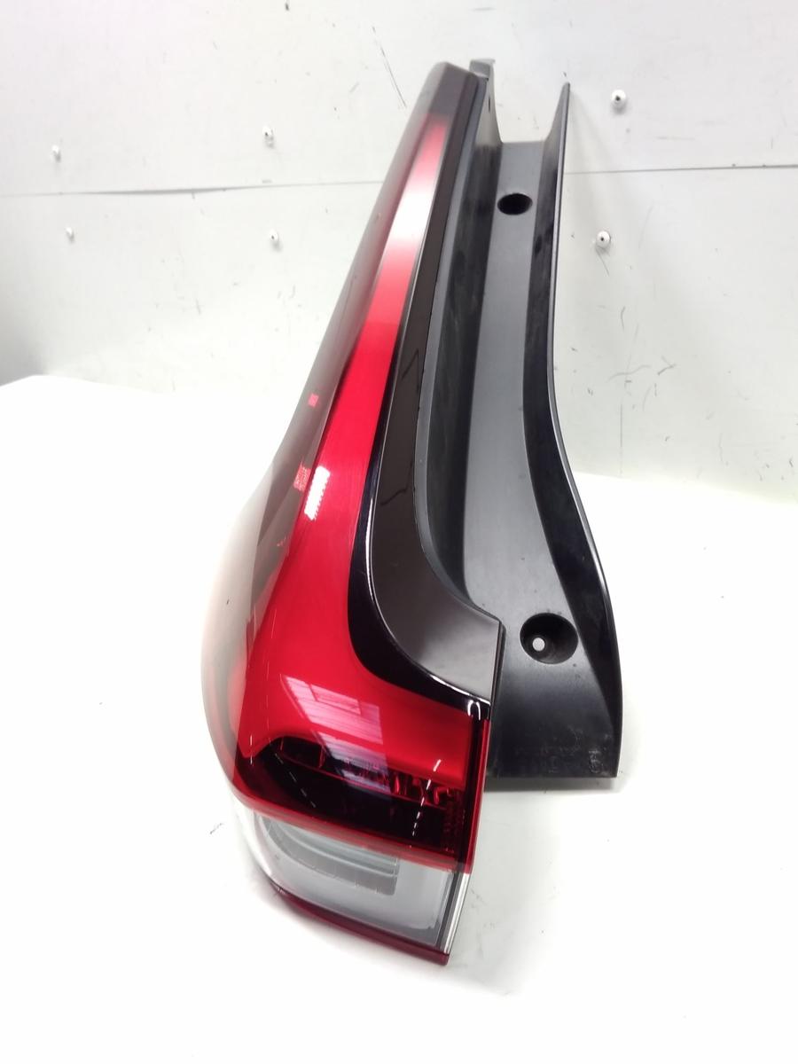 Mitsubishi Eclipse Cross original R&uuml;ckleuchte Schlussleuchte links aussen