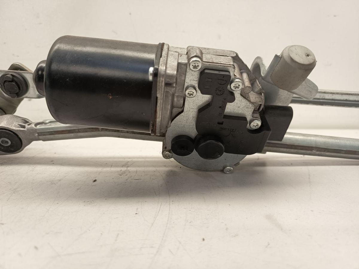 BMW 116I original Wischermotor mit Gest&auml;nge vorn Frontscheibe Baujahr 2005