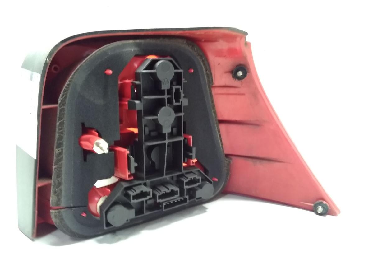 VW Golf 4 1J Flie&szlig;heck original R&uuml;ckleuchte Heckleuchte links BJ2003