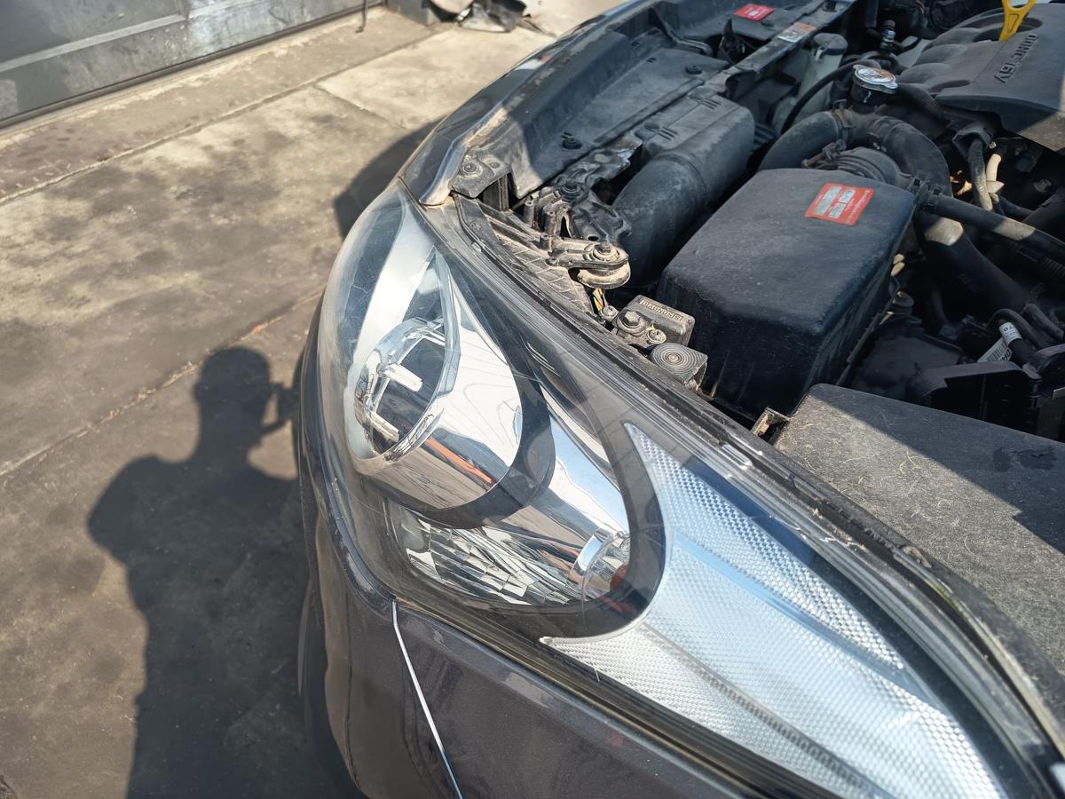 Hyundai i30 GD original Hauptscheinwerfer links Halogen Frontlicht Bj 2013