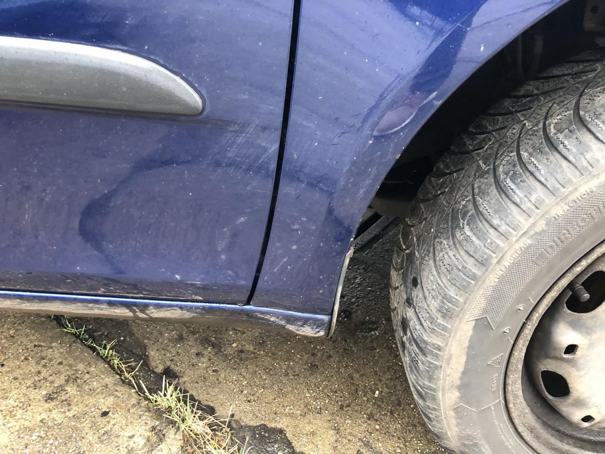 Skoda Fabia 2 Typ 5J Kotfl&uuml;gel vorn rechts Beifahrerseite LF5Q Storm Blau 06-14