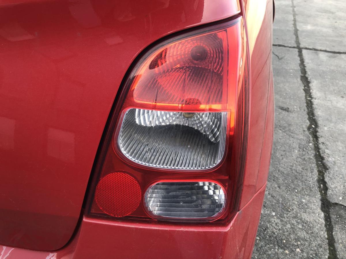 Renault Twingo 2 II R&uuml;ckleuchte links R&uuml;cklicht Heckleuchte Schlusslicht