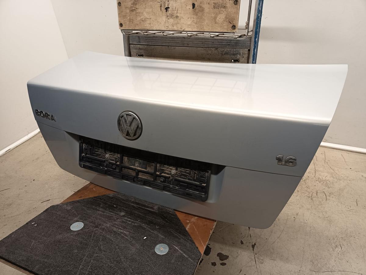 VW Bora Limo original Heckklappe LB7Z Satinsilber Metallic Baujahr 1999