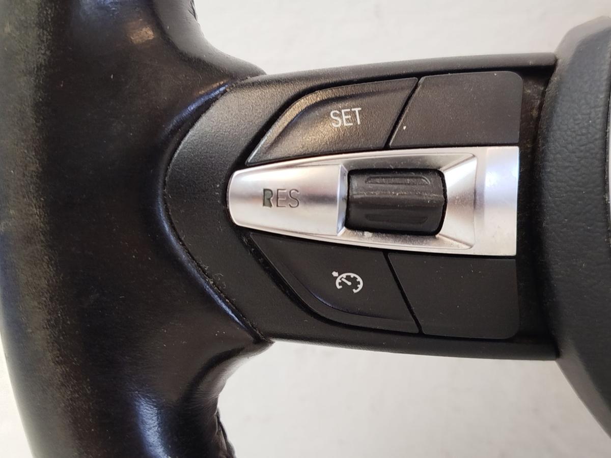 BMW 3er F30 F31 Sport Lederlenkrad M-Sport Lenkrad Leder 3 Speichen Text lesen