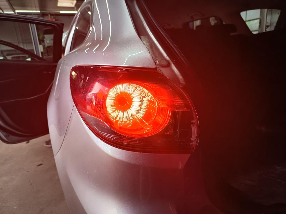 Mazda 6 Kombi GJ orig Rückleuchte links außen Heckleuchte Led Bj 2015