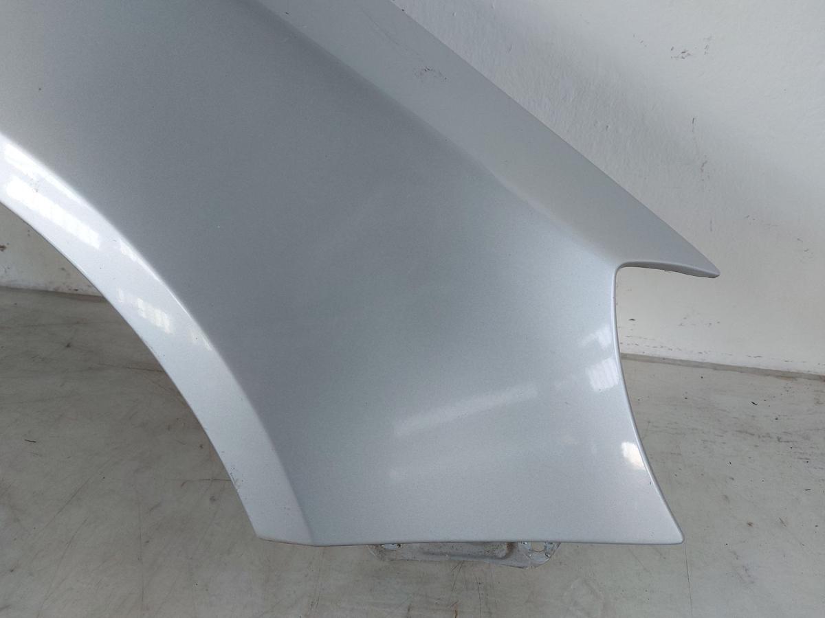 Skoda Roomster 5J Kotfl&uuml;gel vorn rechts LA7W Reflexsilber Metallic