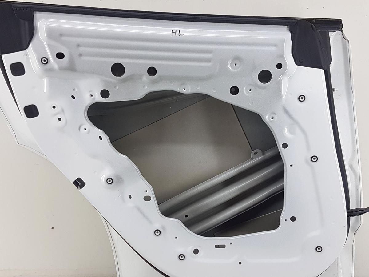 Tesla Model Y T&uuml;r hinten links in PPSW White Water Pearl Bj22 Rohbaut&uuml;r
