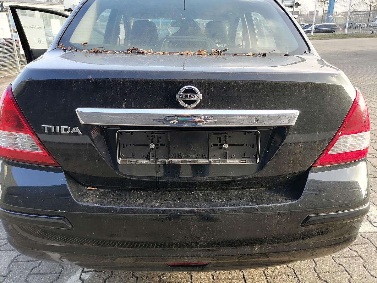 Nissan Tiida Heckklappe Kofferraumklappe Heckdeckel Schwarz Stufenheck 04-11