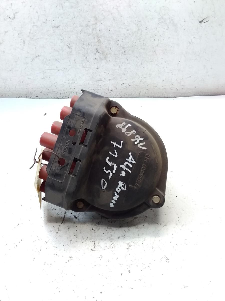 Alfa Romeo 164 original Zündverteiler 3,0V6 135KW Bosch 1235522388