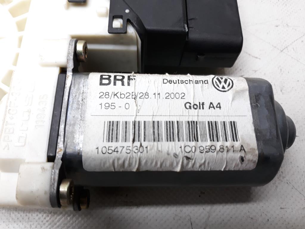 VW Golf 4 Baujahr 2002 5 türig elektrischer Fensterhebermotor hinten links 1C0959811A