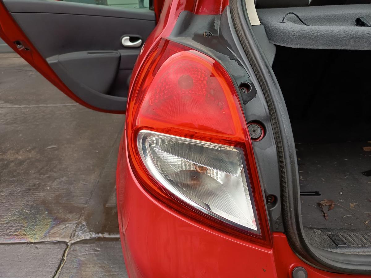 Renault Clio III original R&uuml;ckleuchte links Heck Schluss Licht Bj 2012