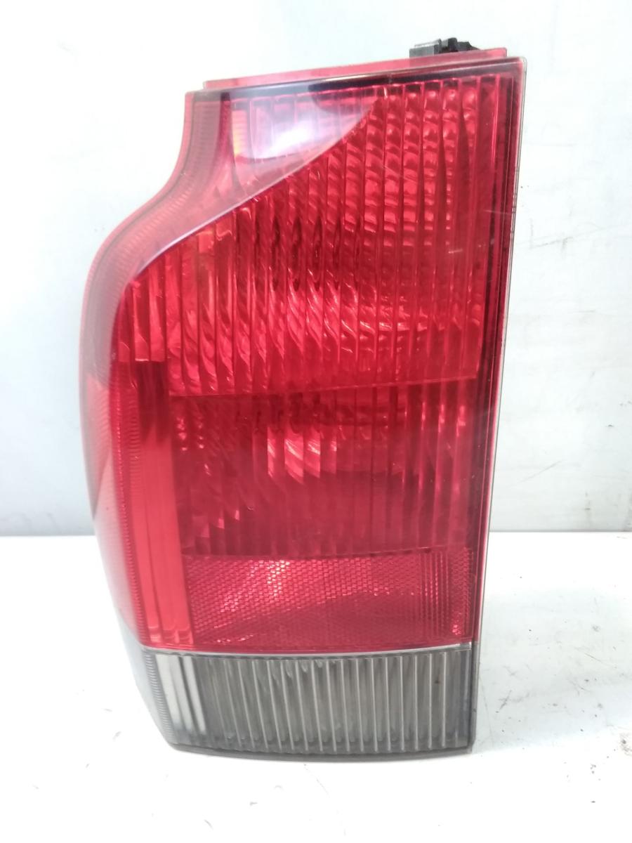 Volvo V70 II Kombi original Rückleuchte Heckleuchte unten links BJ2004