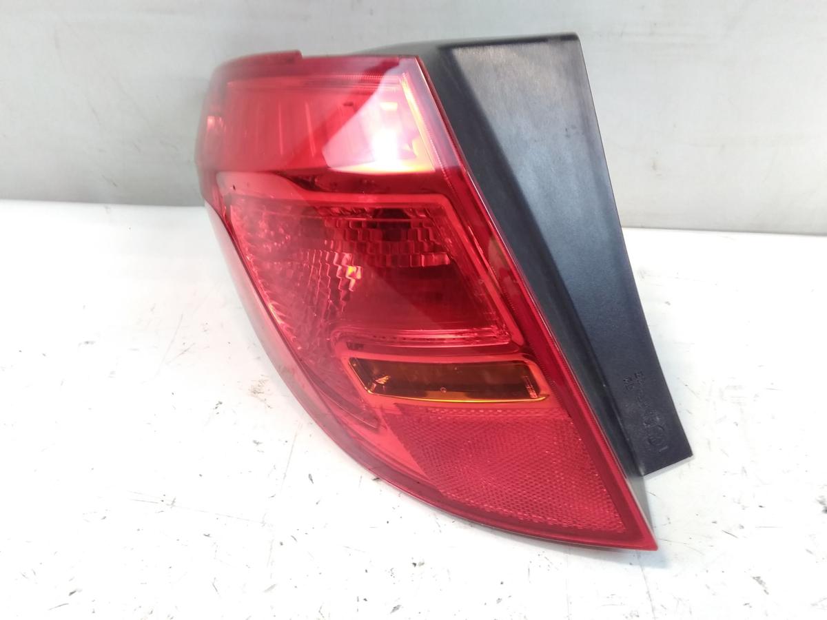 Opel Meriva B original Rückleuchte Heckleuchte links außen BJ2013 13253627