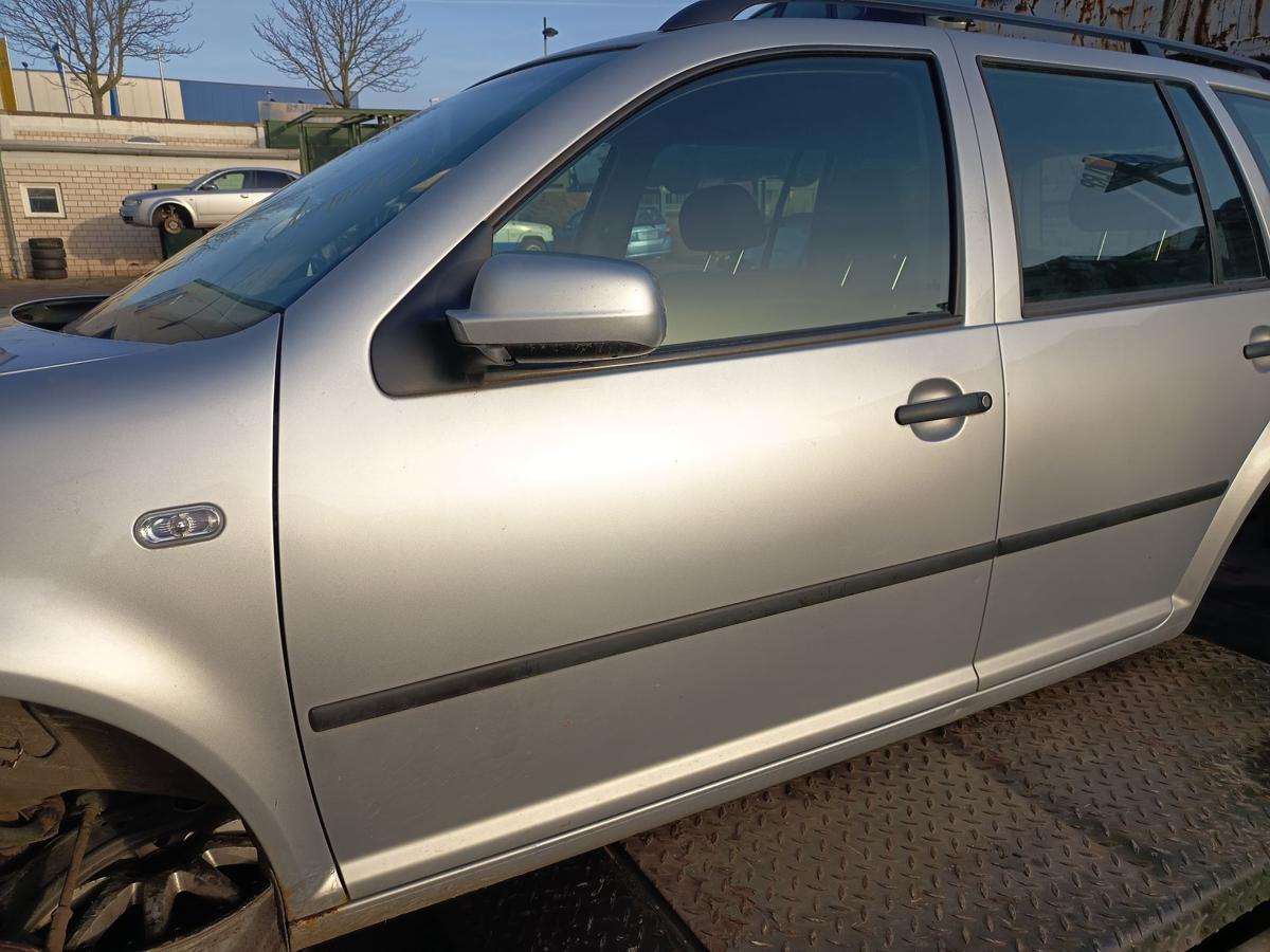 VW Golf IV Kombi original T&uuml;r vorne links LA7W Silber Baujahr 2003
