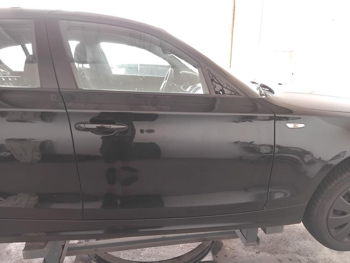 BMW 1er E87 T&uuml;r vorn rechts Beifahrert&uuml;r 668 SCHWARZ II 5-T&uuml;rer BJ2008