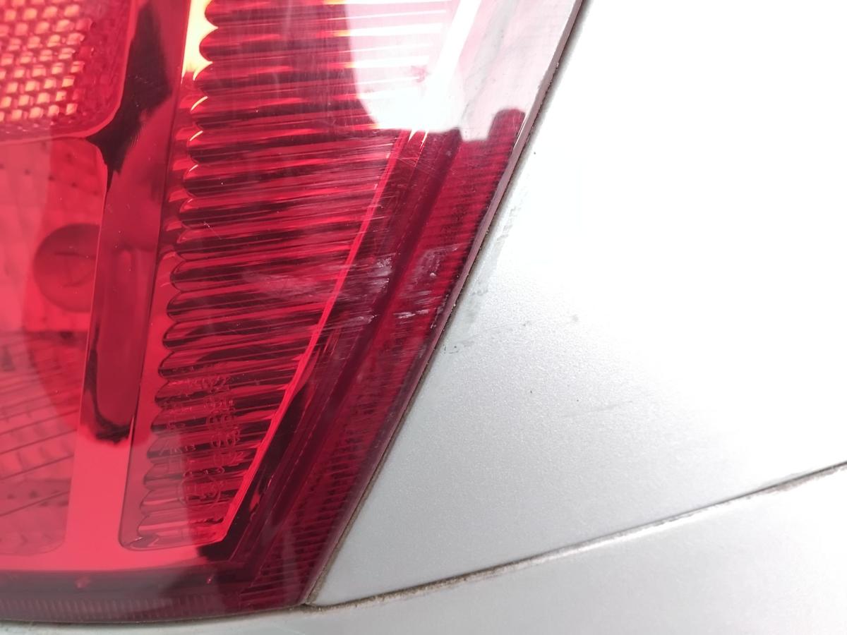 Kia Cerato FE original R&uuml;ckleuchte Heckleuchte rechts 5-t&uuml;rig Steilheck BJ2008