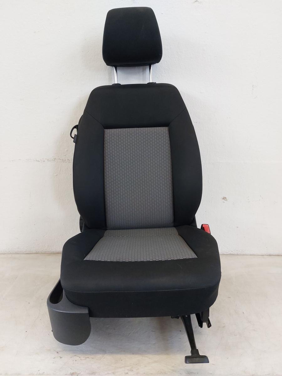 VW Polo 6R Sitz vorne rechts Beifahrersitz Stoff ohne Heizung