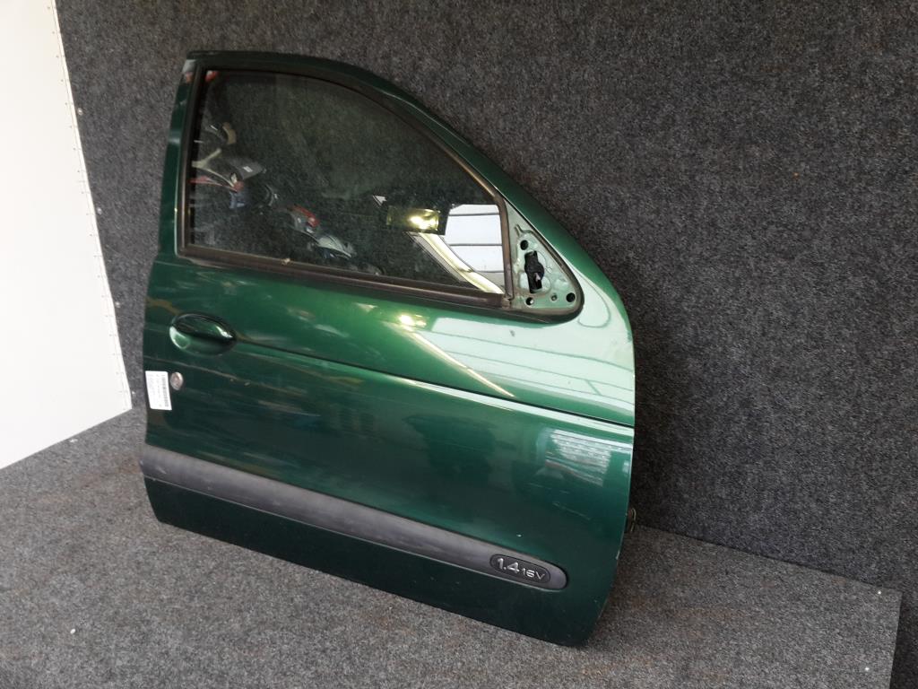 Renault Megane 1 BJ 2001 Tür vorn rechts Beifahrertür Grün 99-03