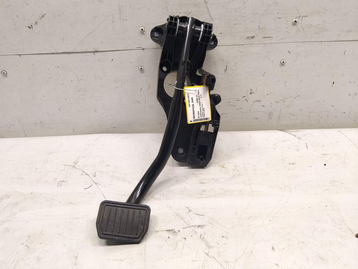 Tesla Model Y original Bremspedal RWD nicht Performance BJ2023