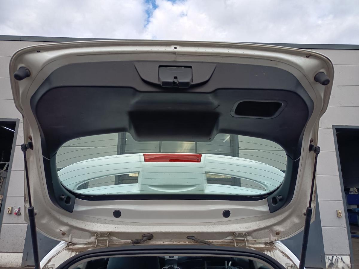 Ford Fiesta VI JA8 original Heckklappe mit Scheibe H9 Frost Wei&szlig; Bj 2009