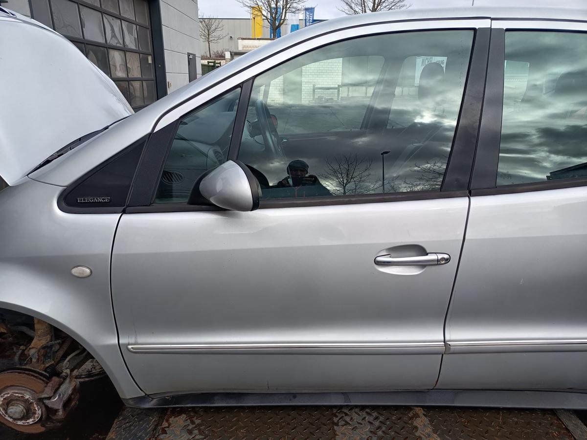 Mercedes W168 Mopf original T&uuml;r vorn links Fahrer Rost 761 Polarsilber Bj 2001