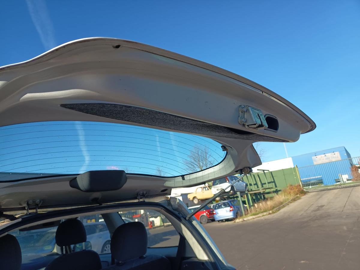 Toyota Yaris XP10 orig Heckklappe mit Scheibe 3trg Kofferraum 199 Siber Bj 2000