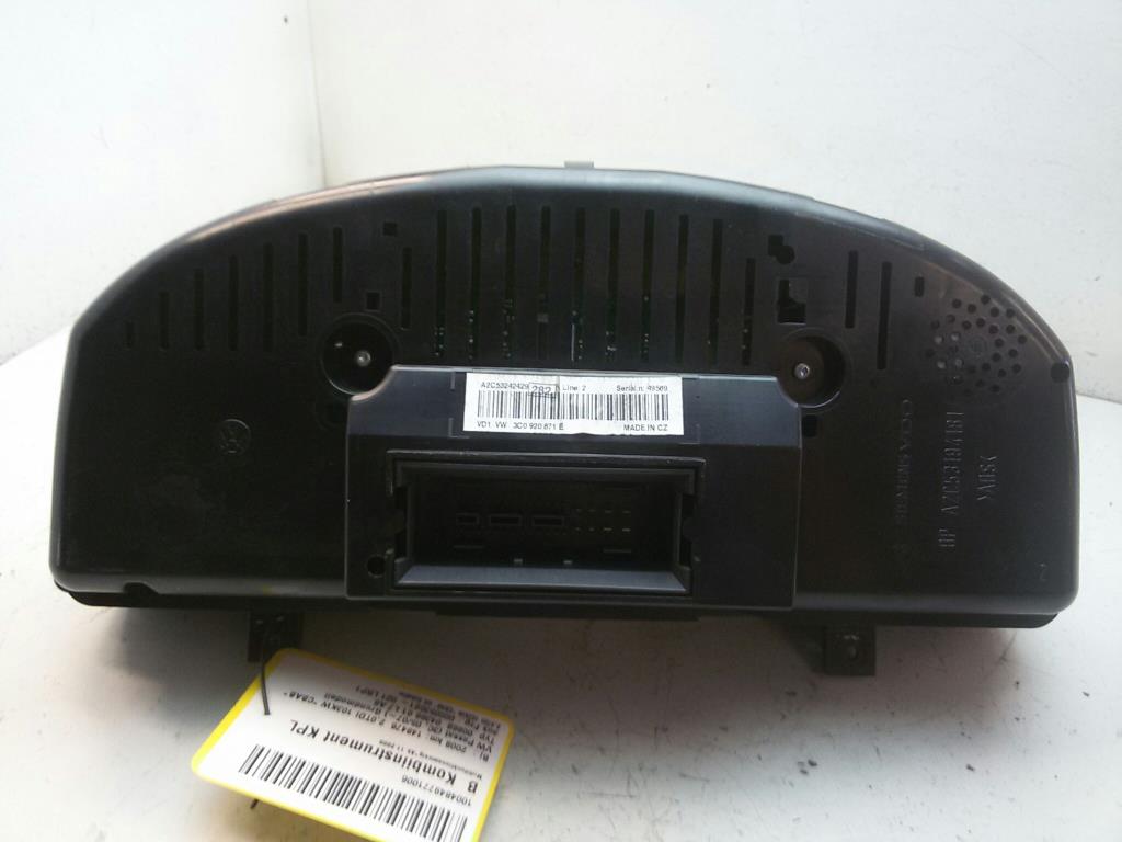 VW Passat 3C 3C0920871E Tacho Kombiinstrument 2,0TDI 103kw CBAB BJ2008