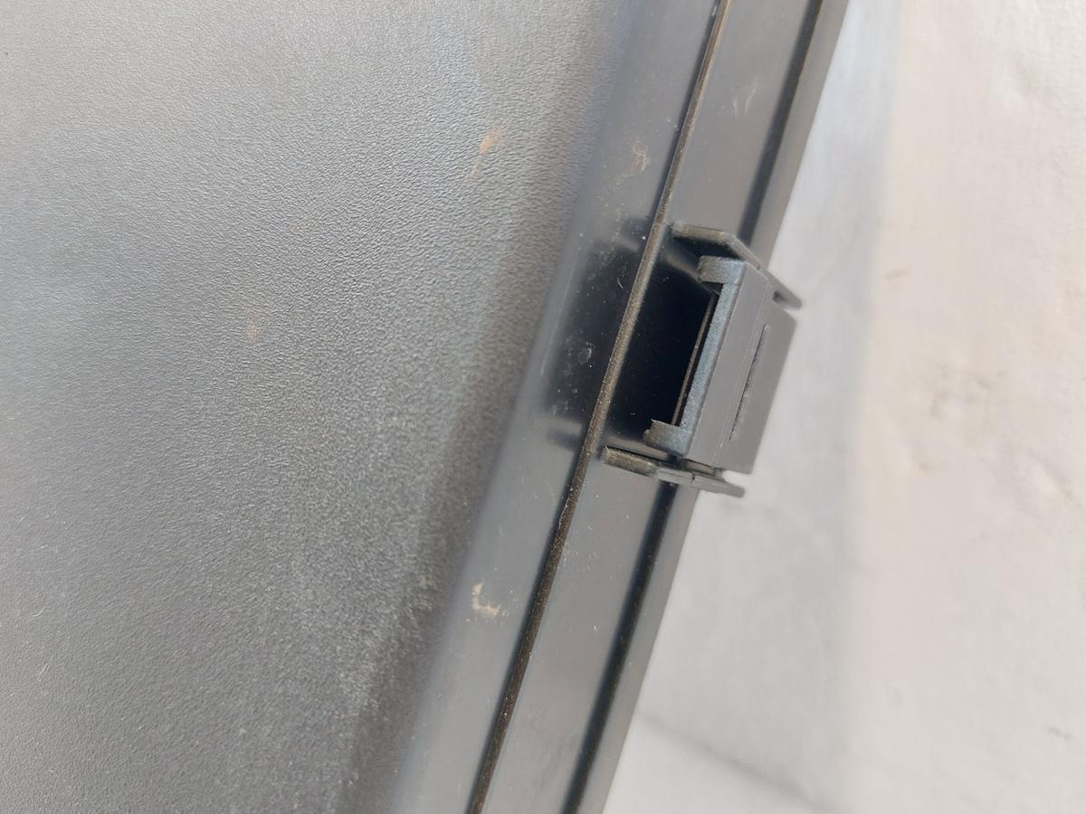 Mitsubishi Eclipse Cross GK0 ab21 Deckel Abdeckung Sicherungskasten Fahrerseite