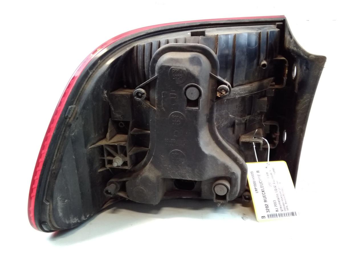 Porsche Cayenne 9PA Turbo original Rückleuchte Heckleuchte rechts BJ2003