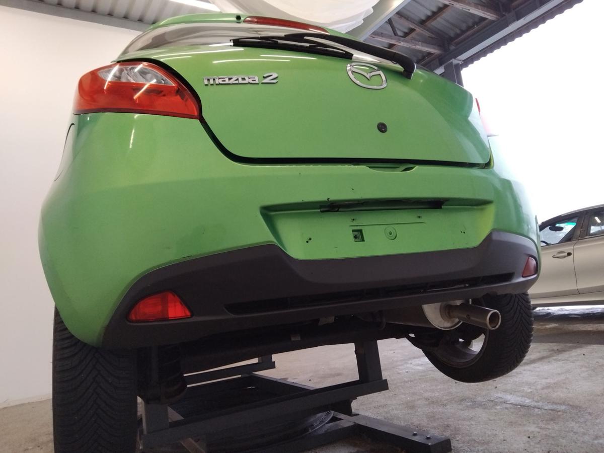 Mazda 2 DE original Sto&szlig;stange Stossf&auml;nger hinten hellgr&uuml;nmetallic BJ2008