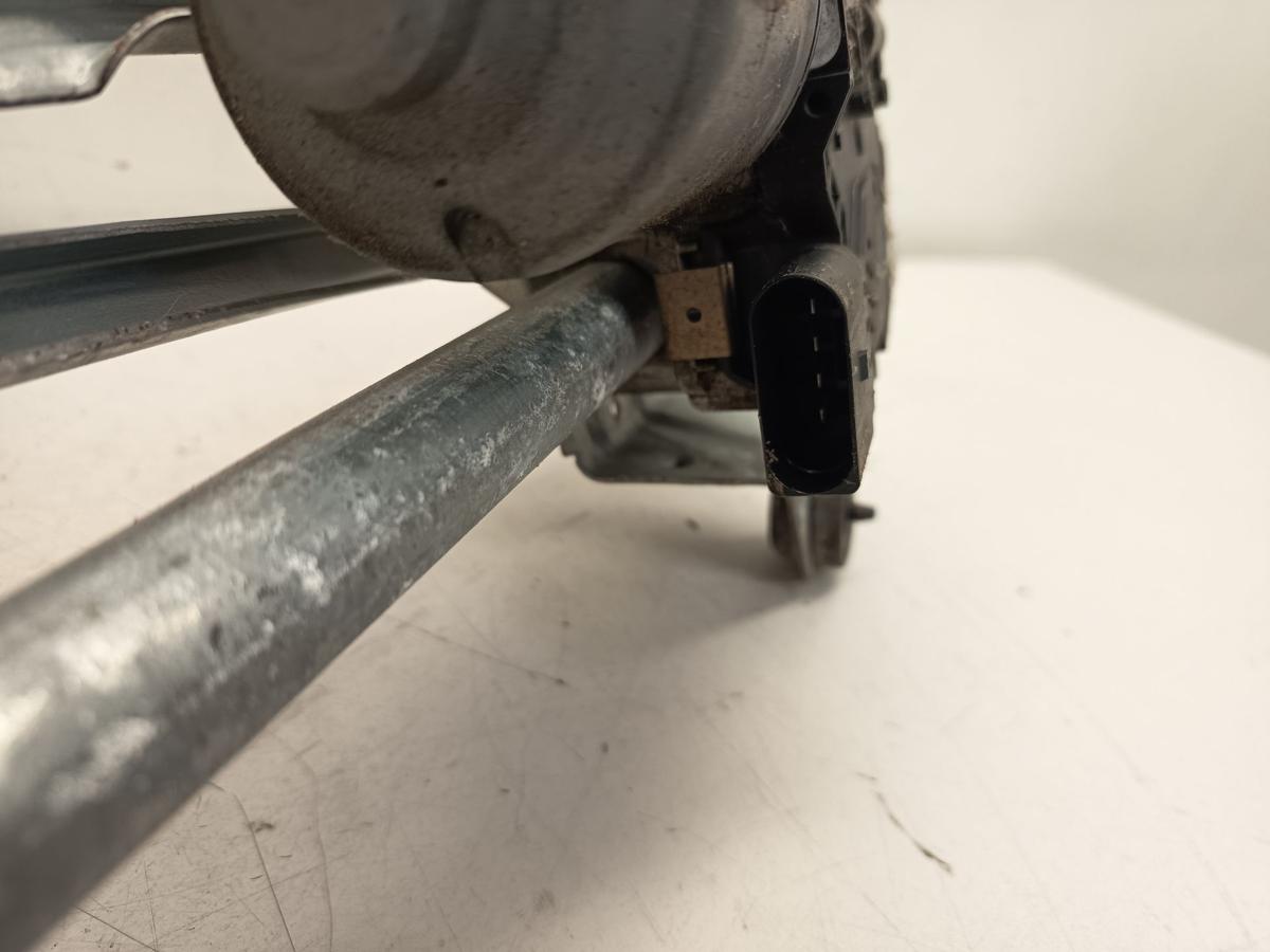 Seat Leon 5F original Wischermotor vorne mit Gest&auml;nge Baujahr 2015