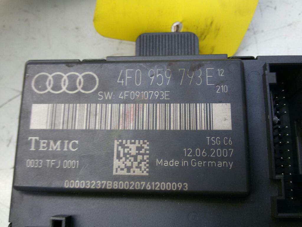 Audi A6 4F Bj.2007 original Türsteuergerät vorn links 4F0959793E