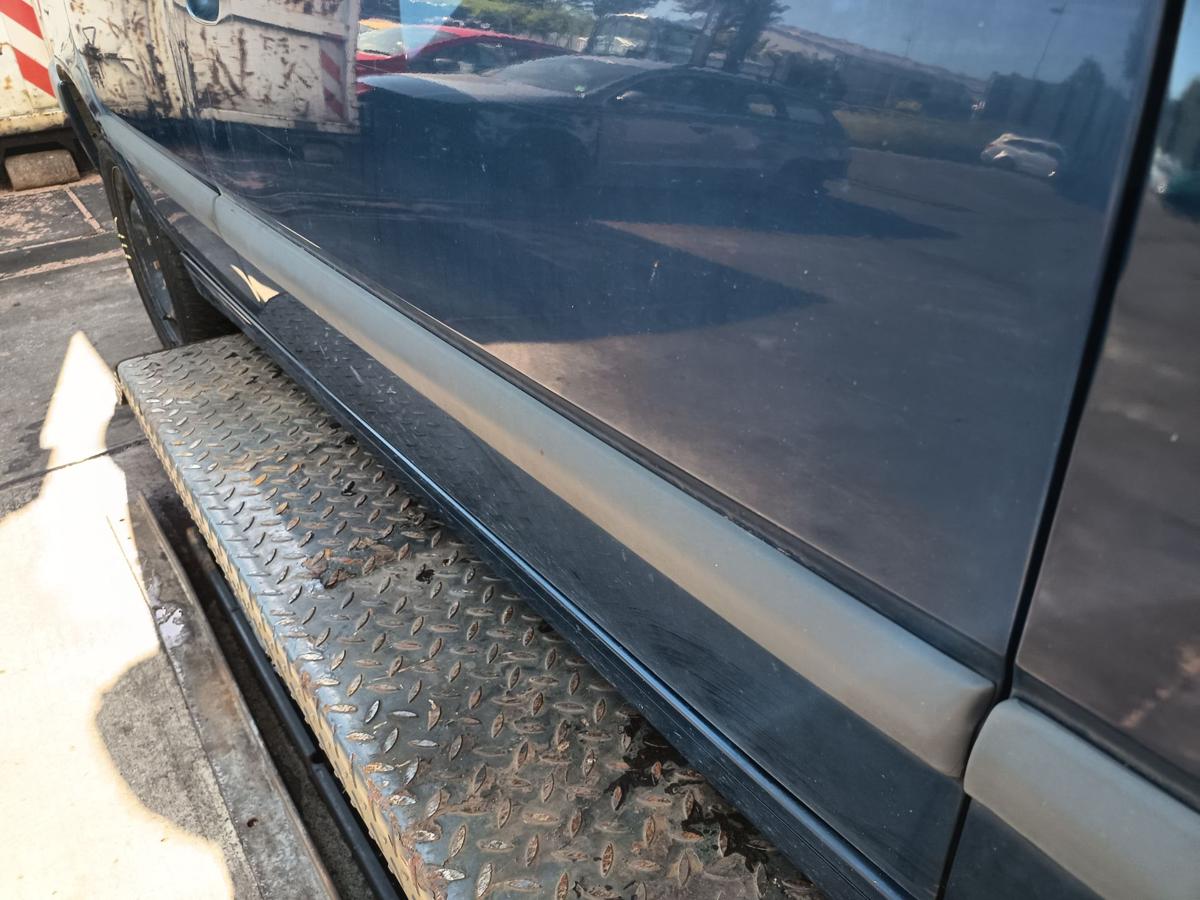 Volvo 850 original T&uuml;r vorn rechts Beifahrer 417 Royalblau Bj 1995