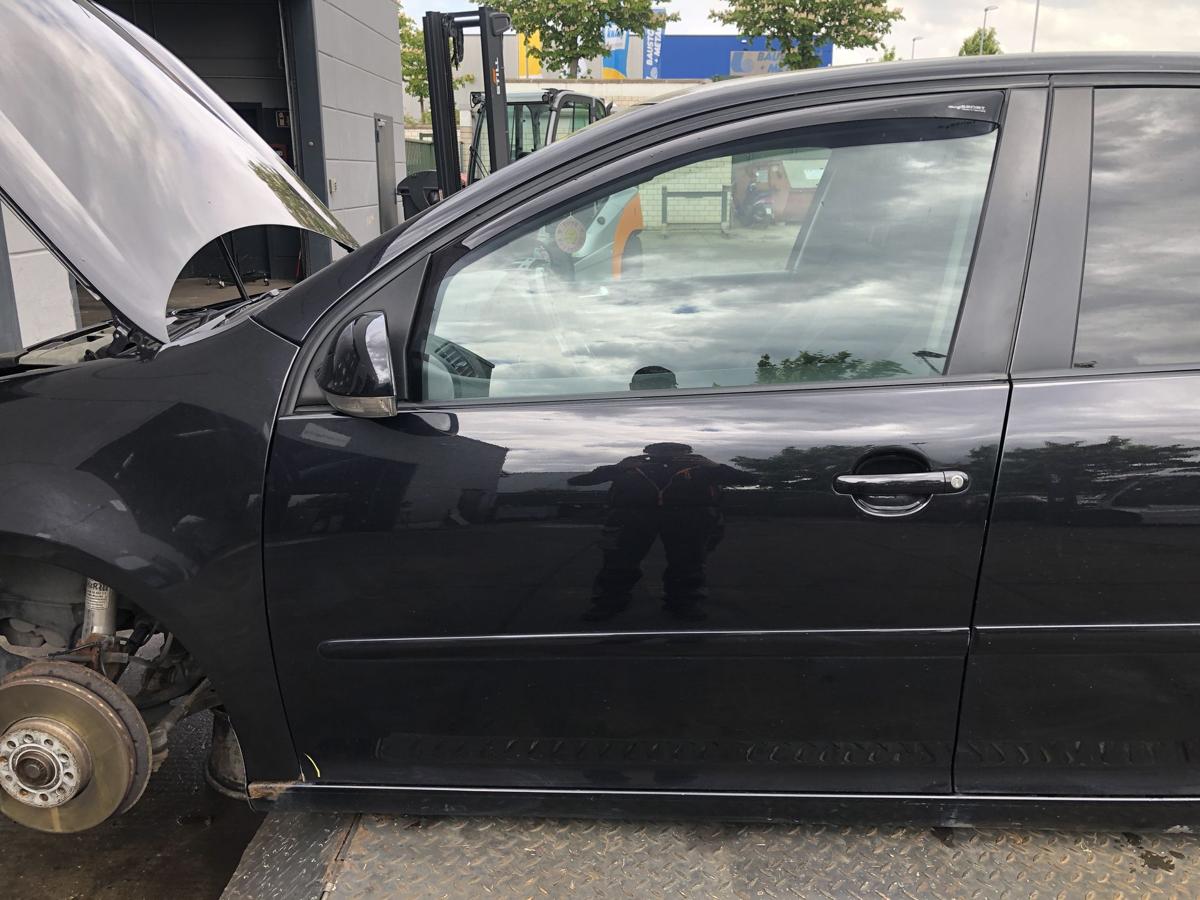 VW Golf V original Tür vorn links Fahrer C9Z Black magic Bj 2008