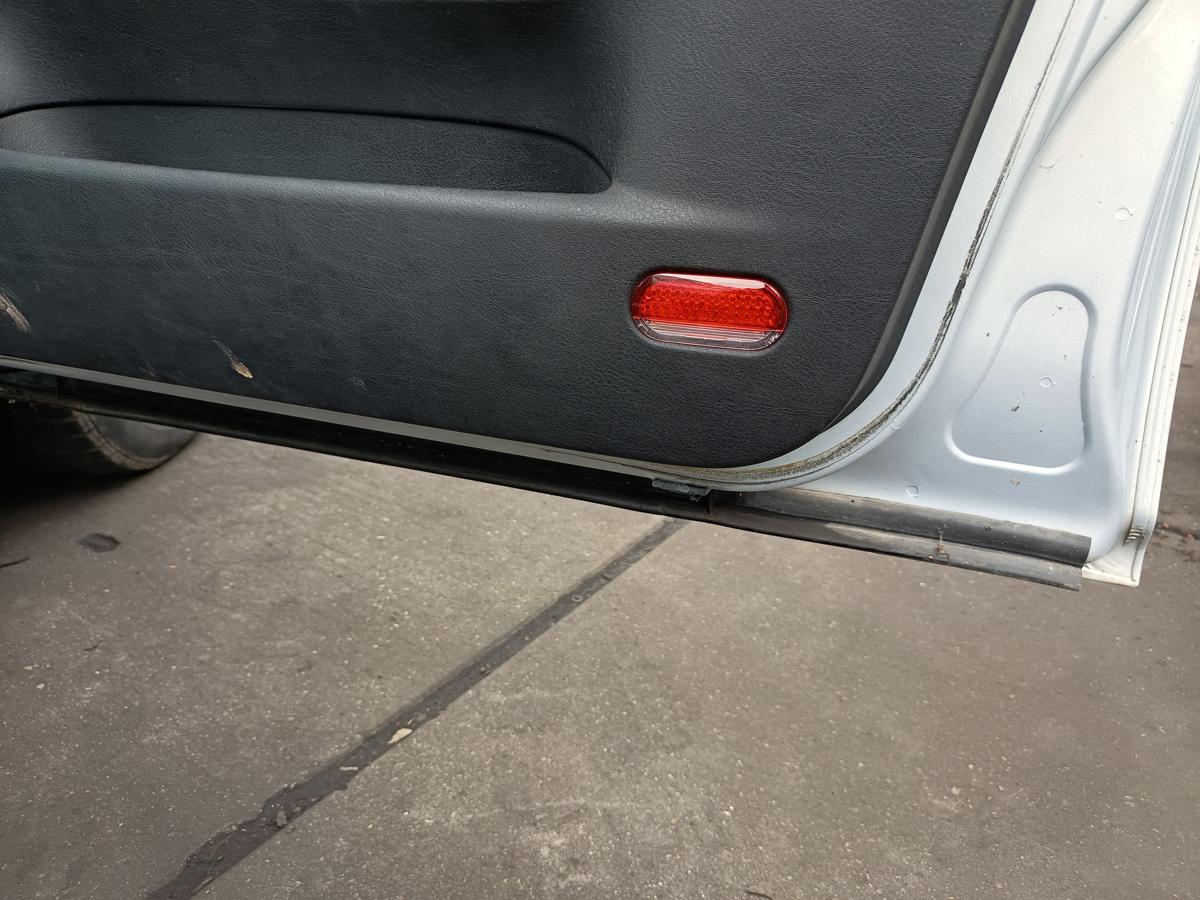 VW Golf IV original T&uuml;r vorne rechts LB7Z Satinsilber Baujahr 2000