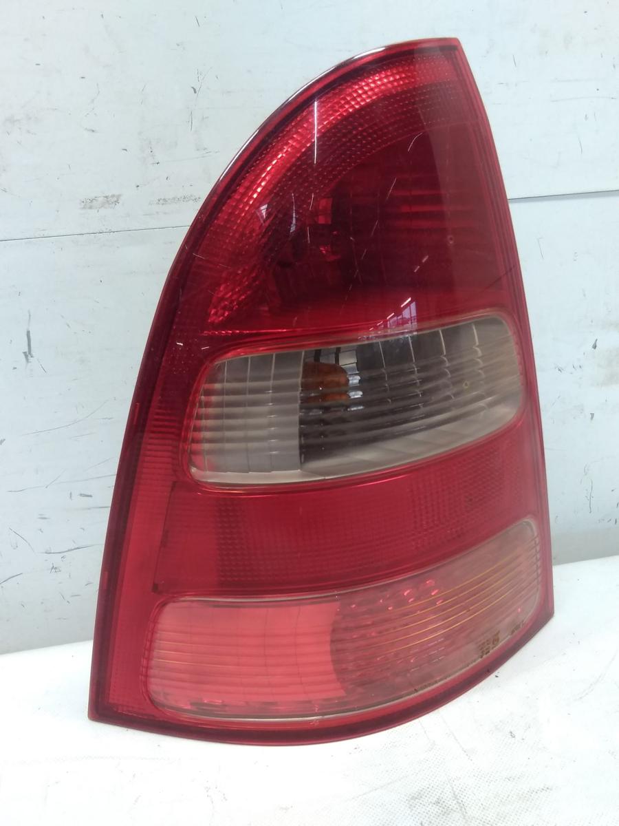 Toyota Corolla E12 Kombi original Rückleuchte Schlussleuchte links BJ2003
