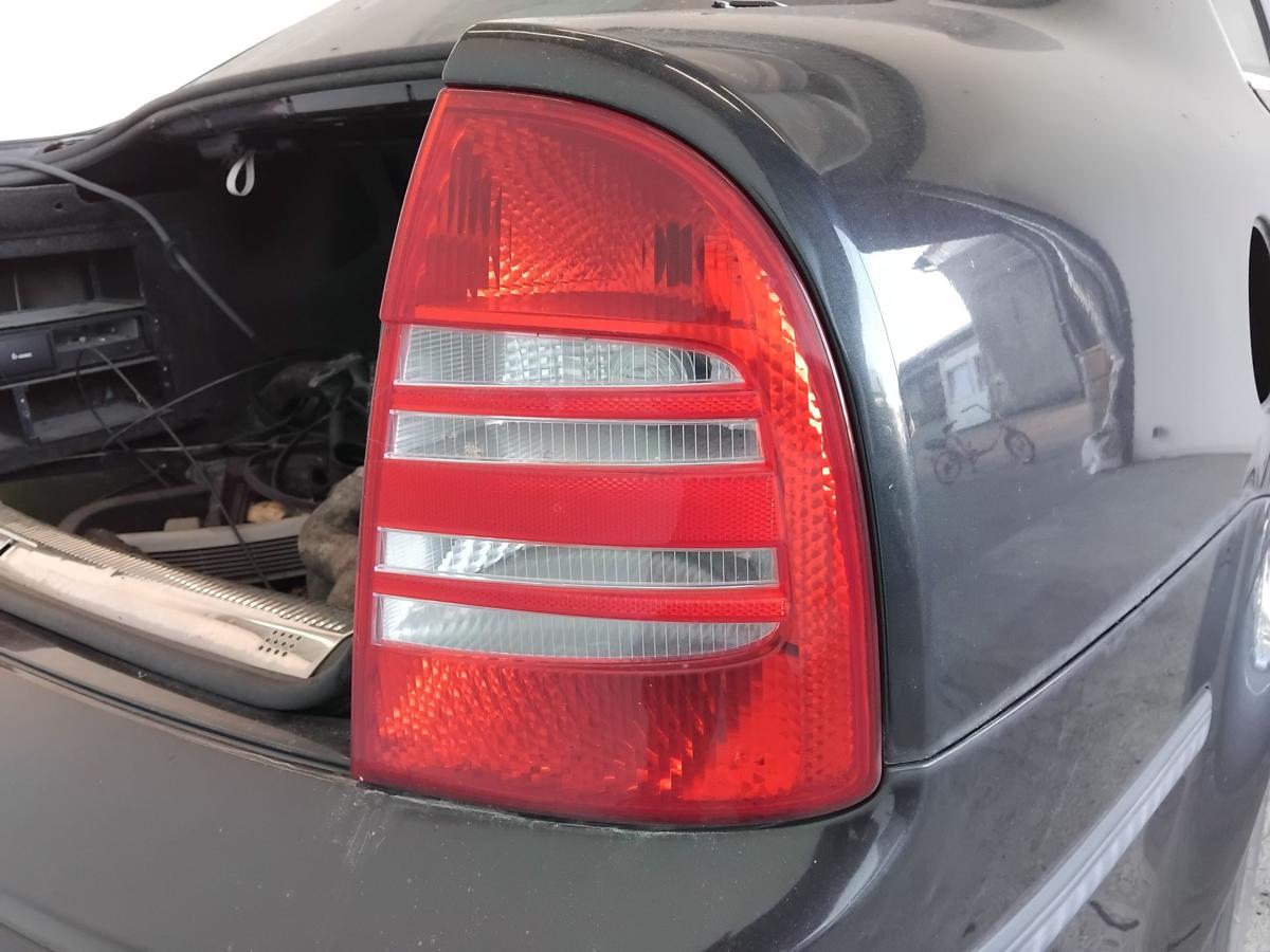 Skoda Superb 3U original R&uuml;ckleuchte Heckleuchte Schlussleuchte rechts BJ2005