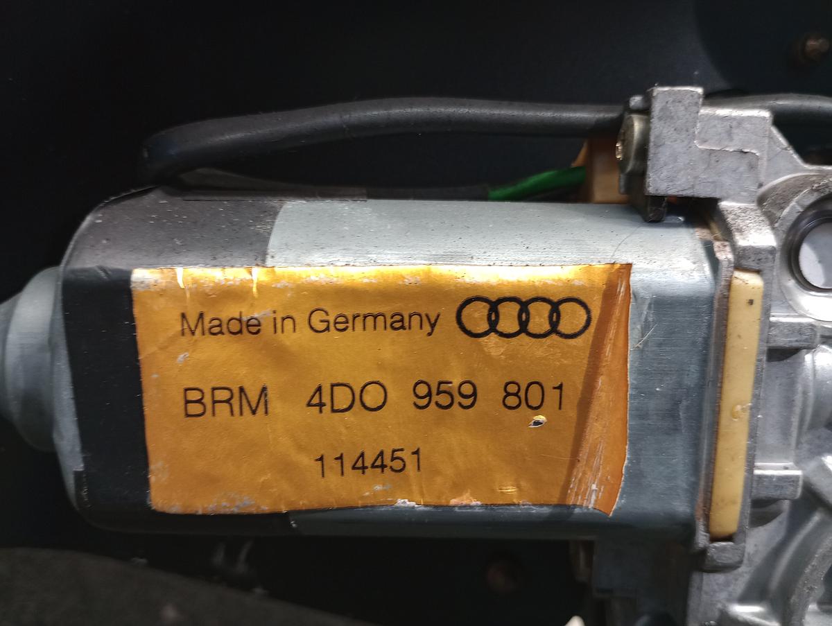 Audi A8 4D I vor Facelift original Fensterheber hinten links Bj 94-99