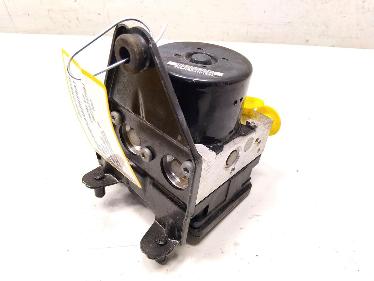 VW Golf 6 ABS-Block Hydroaggregat 1K0614517DE 1K0907379BJ Bj.2012 VW Golf 6 ABS-Block Hydroaggregat 1K0614517DE 1K0907379BJ Bj.2012