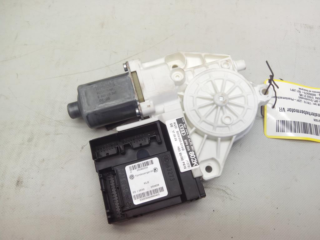 Audi A3 8P BJ2008 Motor Fensterheber vorn rechts 8P0959802K